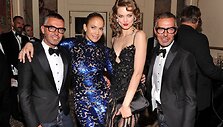Deanas Catenas ir  Danas Catenas fotografuojasi su Jennifer Lopez ir Lindsey Wixson