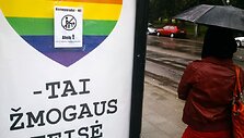 Reklaminiai plakatai &bdquo;Už lygybę&ldquo;