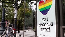 Reklaminiai plakatai &bdquo;Už lygybę&ldquo;