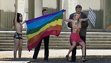 &bdquo;Femen&ldquo; protestas Stokholme