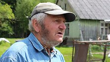 Pelkininkų kolonijos palikuonis Valteris Valenčius i&scaron; Žalgirių kaimo trauktis neketina. 