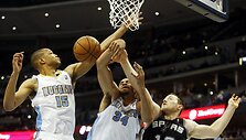 Anthony Randolphas, JaVale McGee ir Aronas Baynesas