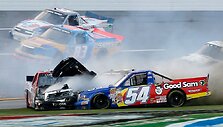 Darrello Wallace'o ir  Jebo Burtono avarija  &bdquo;Talladega&ldquo; trasoje