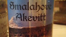 &bdquo;Smalahuove Akevitt&ldquo; (specialiai pritaikytas gėrimas prie rūkytos avies galvos)