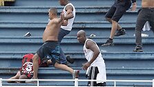 &bdquo;Vasco da Gama&ldquo; futbolo fanai mu&scaron;a &bdquo;Atletico Paranaense&ldquo; gerbėją