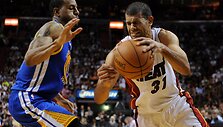 Andre Iguodala ir Shane'as Battieras