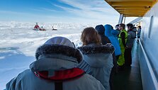Antarktidoje įstrigusio laivo &bdquo;Akademik &Scaron;okalskij&ldquo; įgūlos ir keleivių gelbėjimo operacija
