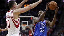 Donatas Motiejūnas ir Kevinas Durantas