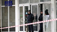 Ukrainos policija prie vyriausybės pastato Donecke