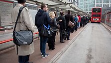 Dėl metropoliteno darbuotojų streiko Londono gyventojams teko keliauti autobusais.