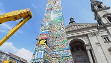Vengrijoje pastatytas auk&scaron;čiausias &bdquo;Lego&ldquo; kaladėlių bok&scaron;tas. 