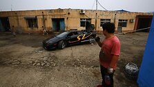 Kinų pagaminta &bdquo;Lamborghini Diablo&ldquo; kopija