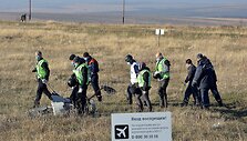 Nyderlandų ir ESBO ekspertai &bdquo;Malaysia Airlines&ldquo; lėktuvo katastrofos vietoje