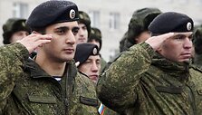 &Scaron;auktinių i&scaron;lydėjimo ceremonija Čečėnijoje