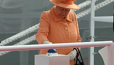 &bdquo;Britannia&ldquo; kruizinio laivo krik&scaron;te dalyvavo Didžiosios Britanijos karalienė  Elizabeth II 