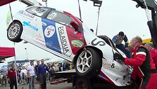 nukritus-ratui-honda-civic-trenkesi-i-siaudu-ritini-automobilis-po-avarijos
