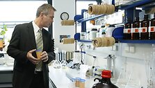 Johannesas Remmelis laboratorijoje