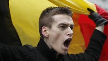 Vyras su Belgijos vėliava