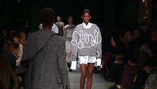 londono-mados-savaiteje-pristatyta-burberry-kolekcija