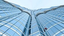 Alainas Robertas kopia į &bdquo;Burj Dubai&ldquo; dangoraižį.