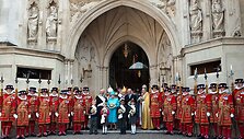 Didžiosios Britanijos karalienė Elizabeth II prie Vestminsterio vienuolyno
