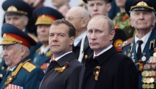 Dimitrijus Medvedevas ir Vladimiras Putinas