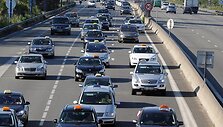 Taksi automobilių kolona