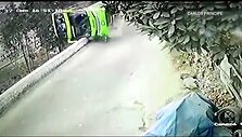 nufilmuota-kaip-ivyko-tragiska-autobuso-avarija-peru-sostineje