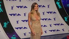 mtv-vaizdo-klipu-apdovanojimai-melynojo-kilimo-sveciai