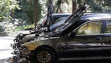 Sudegę automobiliai