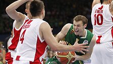 Martynas Pocius (su kamuoliu)