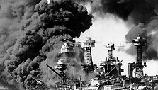 Dega ir skęsta JAV karinis laivas &bdquo;West Virginia&ldquo; 1941 gruodžio 7 d.