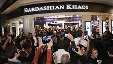 &bdquo;Kardashian Khaos&ldquo; parduotuvės atidarymo akimirka