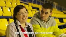 Jonas Valančiūnas su mama
