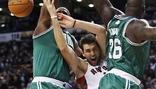 &bdquo;Raptors&ldquo; pasiekė turi penkias pergales ir devynis pralaimėjimus