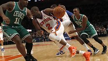 Bostono krep&scaron;ininkai tęsia pergalingą žygį