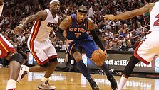 Carmelo Anthony prie&scaron; LeBroną Jamesą