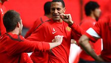 Rio Ferdinandas su komandos draugais