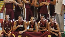 VDU ekipa jau &scaron;e&scaron;tąjį kartą tapo Europos studentų krep&scaron;inio čempionais  