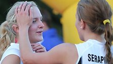 Ieva Serapinaitė su seserimi Emilija