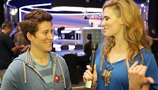 Lesbietė pokerio žvaigždė Vanessa Selbst apie sužadėtuves pasakojo žurnalistei