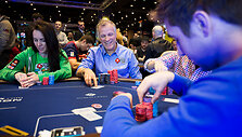 &bdquo;PokerStars Pro&ldquo; žvaigždė Theo Jorgensenas tęsia kovą EPT Londone