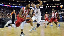 &bdquo;Olympiacos&ldquo; apgynė čempionų titulą