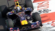 Abu Dhabio kvalifikacijoje triumfavo S.Vettelis (&bdquo;Red Bull&ldquo;)