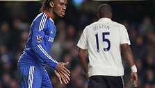 &bdquo;Chelsea&ldquo; žaidimas buksuoja, &bdquo;Arsenal&ldquo; kyla į pirmąją vietą
