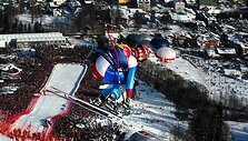 Vienos sunkiausių kalnų slidinėjimo varžybų Italijoje ir Austrijoje