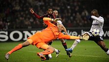 UEFA a&scaron;tunfinalio rungtynėse &bdquo;Tottenham&rdquo; &scaron;ventė pergalę svečiuose