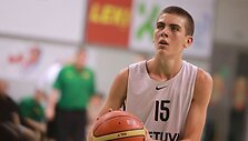 Lietuvos &scaron;e&scaron;iolikmečiai Europos čempionate kovoja dėl 13 vietos