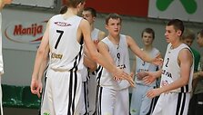 &Scaron;e&scaron;iolikmečiai pralaimėjo pirmąsias rungtynes Latvijai
