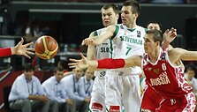 Pasaulio čempionate Slovėnijos krep&scaron;ininkai su rusais žaidė dėl 7 vietos